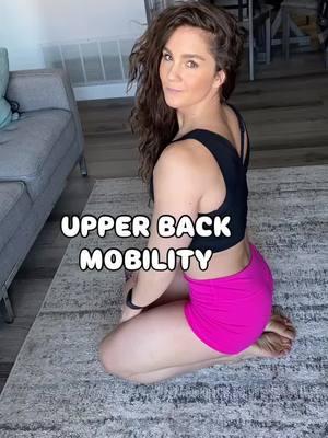 Grab your foam roller and give this Upper Back Mobility sequence a go!  . . I like to spend 2 to 3 minutes in each one before moving to the next. Let me know if you try it! . 1. Foam roll upper back 2. Foam roll thoracic extension 3. Foam roll 90/90 thoracic opener 4. Foam roll shoulder flexion  5. Quadruped thoracic opener . . #mobility #mobilitytraining #mobilitywork #upperback #upperbackpain #backmobility #physicaltherapy #physiotherapy 