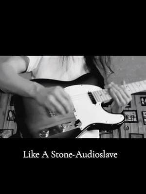 One of my favorite solos! 🤘🤘🤘 #likeastone #audioslave #tommorello #chriscornell #timcommerford #bradwilk #guitartok #guitarcover #musician #guitarist #guitaristsoftiktok #whammypedal #fyp #foryoupage 