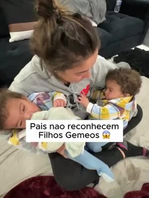 😂😂 Pais de gêmeos não reconhece os filhos. o que você faria? 😂😂😂 @osmeninoigual vou nem menti pra vocês não viu está cada dia mais difícil. achei que ia ficar mais fácil, mas só está piorando - #gemeos #twins #Casal #pedidodecasamento #gravida #gravidez #gravidadegemeos #gravidas #maternidade #paternidade #pregnancy #twinpregnancy #filhosgemeos #mulher #familia #twinlife #meme #trollagem #piada #pegadinha #homemdevalor #casamento #humor Curso Casamento de Valor - https://go.hotmart.com/U95172969A