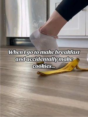 Happens to the best of us 😅🤭 #funny #relatable #breakfast #baker #bakery #foodblogfeed #recipesofinstagram #cookiesofinstagram #cookielover #cookiesfordays 