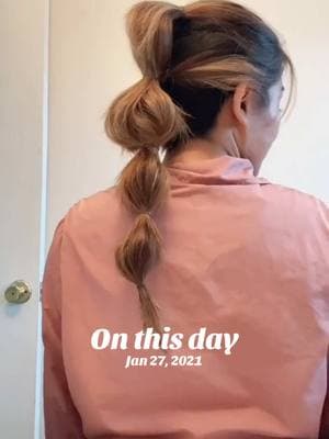 #onthisday another cute gym hairstyle. I would do a lot more to my hair back in the day. Now it’s either down or in a ponytail 😂 #trendyhair #hairtok #bubblebraid #blondehair #beauty #gymhair #effortlesshair #hairstyles 