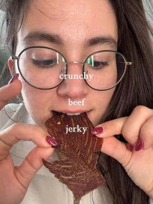 #yays #beefjerky #crunchyjerky #crunchy #crunch #protein #proteinsnack #snack #snackfinds #beef #jerky #tiktokshopfinds #tiktokshopsnacks 