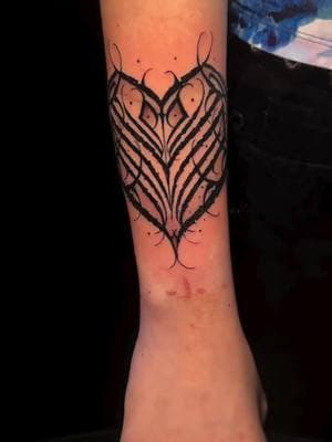 “ 🖤” Dm me to get this style 💪 #cybersigilism #neotribaltattoo #cybertribal #neogothic #tattooideas