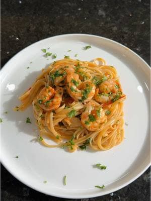 subscribe to my page on instagram for the full recipe💗 #healthyrecipes #weightloss #inspo #highproteinmeals #mealideas #easymeals #mealprep #shrimppasta #healthypasta #lemonpasta 