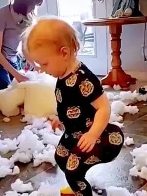 Baby so funny video🤣🤣🤣 #cutebabies #funnyvideos #ha #funnybaby #TikTokfunny #fyp #babiesfunny #TikTok #viral #lovebaby #foryoupage #shorts #video #cute #socute #sofunny #viralfunny #funny #babies # #socute #America #Switzerland #funnyvideosAli #waleed_mdz #kids #kidsfunny #mdz #unitedState #Netflix #America #usa