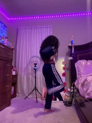 lights on 😍😍dc: @Jkay Nikole @malikahcarr 💞💞#jyiamay_ #majorettetiktok #majorettechallenge #dancecontent #trending #majorettedance #viralvideo #dancer #forgoupage #dancefyp #majorette 