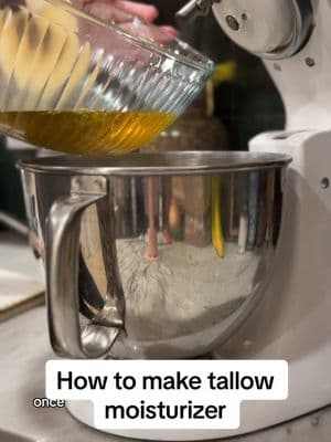 Step by step, How to make Tallow moisturizer. #homemadeskincare #tallowbutter #tallowmoisturizer #tallowskincare #diyskincare 