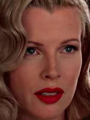 Playing a little too hard to get. #RussellCrowe #KimBasinger #LAConfidential #Movies #MovieClips 