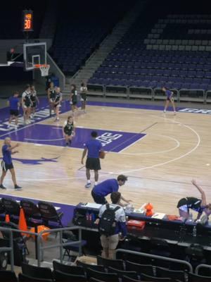 🔥💥New Coaching Video Alert!! featuring 2023 @wacsports Coach of the Year - @gcu_wbbhead coach  Molly Miller in an all-new video - 'Open Practice with Molly Miller: 'Camp GRIT' - Defense Drills, Toughness Drills, Rebounding, Perseverance Drills & More!' Learn more about this ⭐️⭐️⭐️⭐️⭐️⭐️video  ⬇️(plus the other 3 in the ALL NEW SERIES!!) 👀 ⚡️https://championshipproductions.com/cgi-bin/champ/auth/3948/Molly-Miller.html?utm_source=T #learnfromthebest #GRIT #perseverance  #basketballpractice #fyp #hoops #basketballcoaching #defense #toughness  #playerdevelopment #rebounding#becomeyourbest #championship #collegebasketball #womensbasketball #Hardworkpaysoff