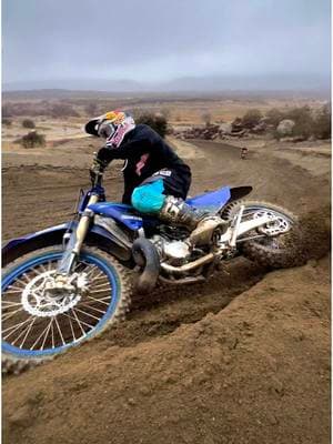 Letting the Dirt Bike Magazine YZ250X eat around Cahullia 🤠 What track do you guys think is the best in SoCal? @Red Bull Motorsports @Red Bull @MotoSport.com 🎥: @Charlie McDermott Hale #YZ250X #YZ250 #yamaha 