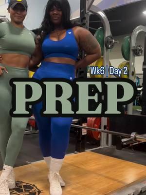 Week 6 day 2 of prep featuring my boo. @AlishaWestSpeaks   Both of us wearing @Women‘s Best was a coincidence. We’re just women with good taste 💅🏾  #gymwaifu #gympartners #womensbest #womensbestwear 