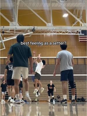 had em jumping 😉 #volleyball #setter #ucsb 