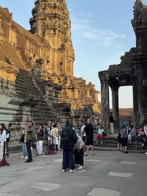 Flashback to Angkor Wat, ancestors monument at golden hour. #angkorwat #sunrise #travel #tour #អ្នកស្រុកអង្គរ #angkorwatfolk #siemreap #cambodia #usa🇺🇸 #fypシ゚viral #fyp #viralvideo #dawn #tiktokindia #tiktokusa #khmertiktok #cambodiatravel #angkorwattourguide #goldenhour #goldentower 