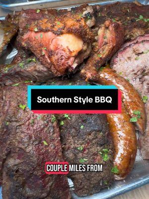 Las Vegas has a brand new southern style BBQ restaurant big on Cajun flavors. This is Hattie Marie’s and it’s owned and operated by local NFL Legend, linebacker Brandon Marshall. You can see his trophy from Super Bowl 50 on display when you visit. Go for the fried catfish, shrimp & lobster, stay the moist brisket, tender meats, house made gumbo, beignets & affordable drinks. #vegas #lasvegas #vegasstarfish #vegasbbq 