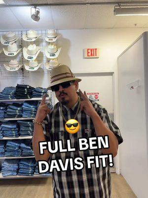 Replying to @2KRAZYAXEL BEN DAVIS ON BEN DAVIS😎  #bendavis #puro956 #rgv956 #laplazamall956 #riograndepremiumoutlets #downtownmcallen #sunrisemallbrownsville #fyp #cholo #chicano #chicanostyle #lowrider #homies 