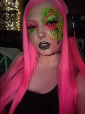 #frutigermetro #pinkhair #pinkandgreen #glitter #frutigeraeroaesthetic #2000snostalgia #frutigeraerocore 