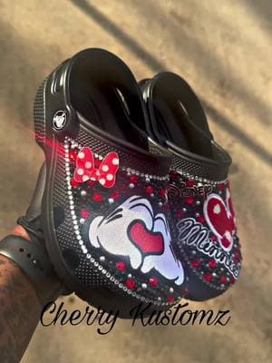 #fypシ #fyp🌈シツ #fyp🌈 #lesbiansoftiktok #studoftiktok #birmingham #customshoes #customcrocs #minniemouse 