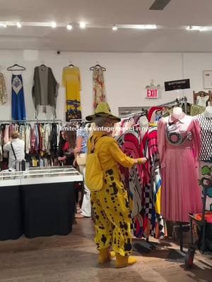 This is the Manhattan vintage show and it is one of the best vintage markets in New York City - tickets are linked here #newyorkcity #nyc #newyork #newyorker #vintage 