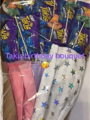 This a cute little treat you can give as a gift on a special occasion #birthday #affordablegifts #fypシ #fypシ゚viral #taki #bouquet #birthdaybouquet #takis #candy #candybox #floralarrangements #floralbouquet 