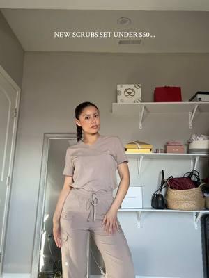 OK they ate with this one✨ @Uniform Advantage #OOTD #scrubsoutfit #scrubsoftheday #dentalhygienist #dentalnurse #nurseoutfit #nurseoutfitideas #affordablescrubs #uniformadvantage #uniformadvantagescrubs 