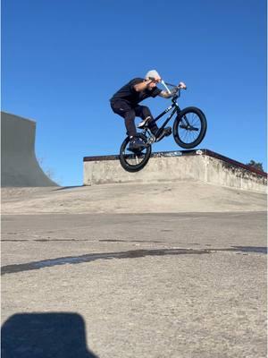 Feels good to be back home #bmx #dakridesbikes #colorado 