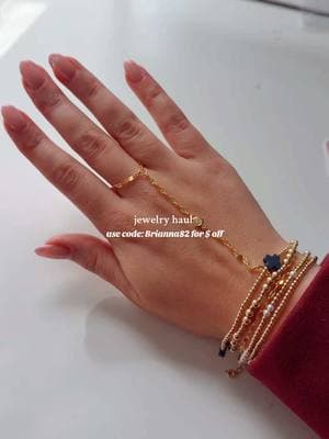 use code: Brianna82 for $$ off your evry jewels order!!! @EVRY JEWELS @Evry Jewels PR #evryjewelssale #evryjewels #evryjewelscollabs #evryjewelsambassador #jewelry #earrings #handchain #gold #silver #girly #fyp #viral 