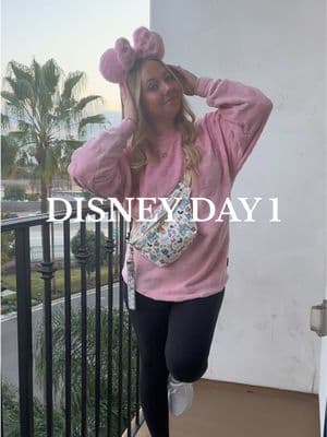 #disneyootd #disneyoutfit #disneyoutfitoftheday #disney #disneylandoutfits #disneyoutfits #outfitoftheday #disneytrip #disneytripoutfits 