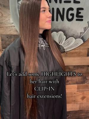 Adding HIGHLIGHTS with clip-in hair extensions! 22” J•NIEL Fringe Clip-Ins in the color AUTUMN🫶🏼 Transform your hair color with just 7 pieces! #jnielfringe #clipinhairextensions #easyhairstyles #highlights #naturalhighlights 