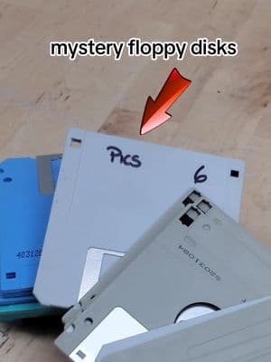 Recovering data from a bunch of mystery floppy disks! #pc #pctips #pcbuilding #mryeester 