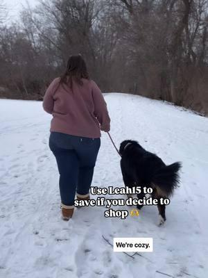 AD | Dog mom tested, dog approved. The @discloseddenim Skinny Jean  has officially been approved by Wanda for dog mom walks. They’re cute, stretchy, comfy, and pair perfectly well with winter boots this time of year. Honestly though, skinny jeans truly are the best for winter, the less pant that you have to tuck into your boots the better.  Don’t forget to freshen up your jeans selection with a fresh pair of Disclosed Denim and use Leah15 to save (you can shop the link in my bio). 🫶💖👖 #newjeans #newdenim #plussizejeans #plussizeoutfit #dogmoms #dogmomforlife #dogwalksofinstagram #bernerstyle #plussizeoutfitoftheday #plussizeoutfits 