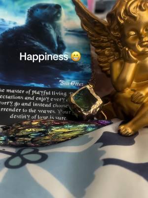 #happiness #crystals#wheeloffortune #angelicguidance #healingtiktok #goodluck #abundance #tarot#spells 