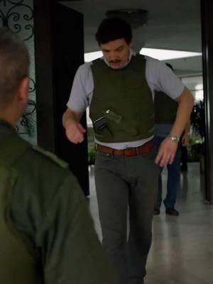 This tax vest combo needs more appreciation #javierpeña #javierpeñaedit #narcosnetflix🤗🎬 #pedropascal #pedropascaltiktok #pedropascaledit #pedrotok #fyp #foryou 