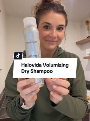 I HIGHLY recommend! This stuff is awesome!!  #halovidadryshampoo #halovida #dryshampoo #morningroutine  @HALOVIDA @HALOVIDA 