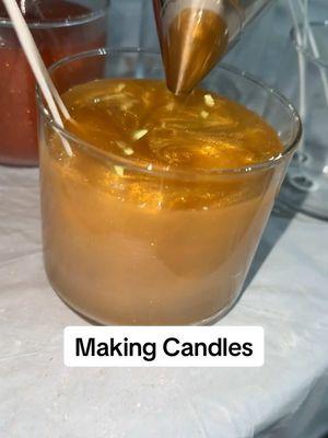 Beautiful gold candle pour! 😍 These are available on our livesales!  #mmc #SmallBusiness #NaturalBusiness #TikTokShop #boutique #livesaletiktok #waxmelts #candles #livesaleshopping 