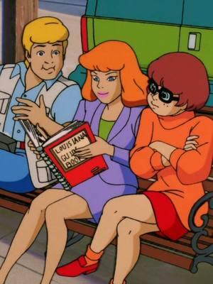 that’s an oxymoron Daph #daphneblake #scoobydoo #cartoonnetwork #hbomax #tiktok #consistent #fyp #netflix #fredjones #follow #scoobydoomovie 