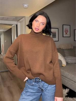 Favorite sweater 🤭 #lovelanguage #seasonalgems #jumpstart #loveatfirstfind #tiktokshopcreatorfinds #lunarnewyear #ttsgiftguide #turtleneck #turtlenecksweater #turtleneckoutfit #turtleneckstyle #turtleneckseason #sweaterweather #sweaterstyle 