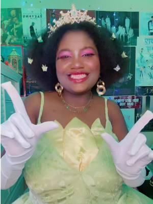 Any Lottie duets?? 👀 #princessandthefrog #princesstiana #princesstianacosplay #cosplayerssupportcosplayers #supportblackcreators #blackcosplayer 