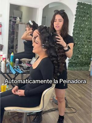 Así las cosas en el estudio #fanygaraybeautystudio con las modelos de @Luxury Quinceańeras  Tienda fav de vestidos✨ #fanygaraybeautystudio #bingbomg #bombom #luxuryquinceañeras #dreamdress #xv #maquillajedexv #peinadodexv  