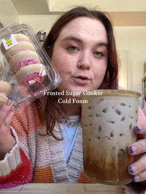 One of the most ridiculous drinks I've ever made but it actually turned out so good! ⁣🍪 ⁣ #sugarcookies #coldfoam #coldfoamathome #frostedsugarcookies #cookie #coffeetok #coffeerecipe @Social Threads 