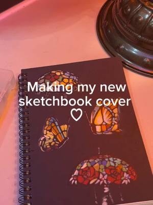 Making my new sketchbook cover!! ✧.* 🐞 #paintmarkers #sketchbook #sketchbookcover #lamps #stainedglass 