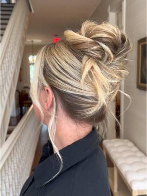 The bridal style we’re taking into 2025 ✨ The piled high Pammy has been a client favorite for a couple of years now and we see this trend staying! #thinkbrinkbeauty #thinkbrinkxSloane @stylesbysloane_ #bridalhair #weddingupdo #wedding 