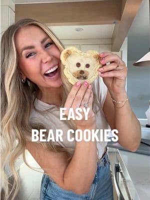 EASY BEAR COOKIES🐻🍪 when I saw these going around I RAN to the store because I had to try them!! Doing the easy little stuff like this is the easiest way to add an extra smile to your kids day! So next time you make cookies just simply do this on top and make it a little extra special! ... or don't! But I'm going to! 😜😂🥰 #momlife #mom #craftymom#diymom#bearcookies #chocolatechipcookies #cookies #funcookies #funmom #funsnacks #bearchocolatechipcookies #chocolatechipbearcookies