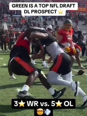 Mike Green is POWERFUL. Former 3⭐️ WR at Lafayette (VA) 😤🔥 (via X/ @theseniorbowl, Jordan Dajani, Justin Penik) #football #lineman #block #1on1 #pancake #CollegeFootball #oline #bigman #seniorbowl #nfl #nfldraft #athlete #widereciever #sports 