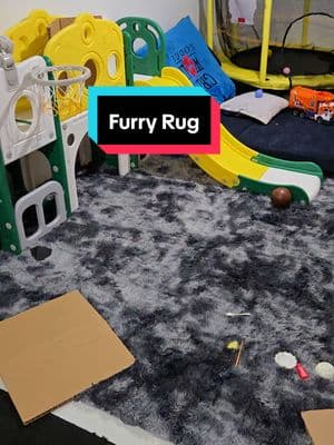 #playroom #fuzzyrug #largefuzzyrug #furrug #mat #fuzzymat #fur #toddler #playtime #soft #playing 