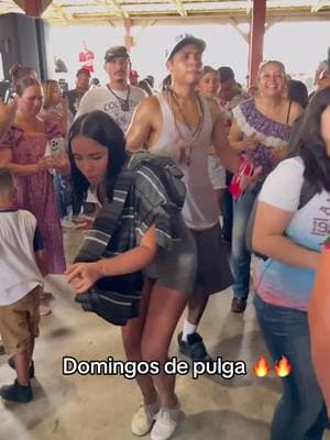 Domingos de pulga #fyp #viral #viralvideo #parati #fypシ #video #viraltiktok #210 #dary #tiktokviral #956 #pulgadealamo #fy #pottet #baile #alamotx #sanantoniotx 