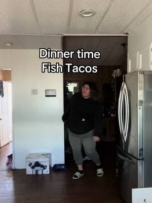 Have yall made fish tacos before 🎣 • • • • #cleaninghacks #cleaningmotivation #cleaningmode #cleanwithme #cookwithme #sahg #nonaesthetic#nonaesthetichome #relatable #paratiiiiiiiiiiiiiiiiiiiiiiiiiiiiiii #cleaningmotivation #cleanwithme  