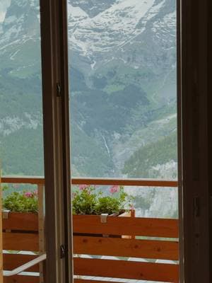 this hotel view was straight out of a postcard 🥹 #hotelview #switzerland #mürren #mountains 