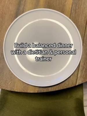 Simple, easy, effective - the plate method is perfect if you’re overwhelmed by meal planning or want to take an intuitive yet healthy approach!  #healthtips #wellnesstips #highproteinmeals #highprotein #whatieatinaday #whatieatinadayrealistic #lazygirl #lazygirldinner #easymeal #healthymeal #easyhealthyrecipes 