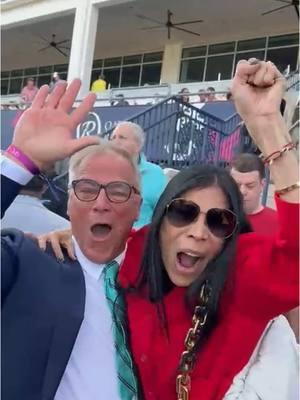 #JuanCarlosAvila  Celebrando el triunfo de #LittleVic #GulfstreamPark #Horseracing #PegasusWorldCup #hipismo #venezuela #celebracion 