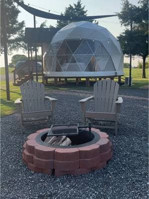 Looking for a cute & cozy getaway for Valentine’s Day? 👀♥️   Check out this luxury glamping site located in Whitesboro, TX 🏕️ (just about 1 hour north of DFW airport)!! @ArikoGlamping is a secluded, 11-acre property with dome-style glamping units! 🏕️ This place is perfect for couples who want a romantic getaway, or even individuals who want a relaxing solo getaway. 🧘🏽‍♀️💕 🏞️ Dome-style structures 📺 Smart tv (because we’re glamping, not camping 🤣) 🚿 Spacious bathroom  👩🏾‍🍳 Kitchen with mini fridge, microwave, and fully-stocked coffee bar  🔥 Fire pit area with seating  💦 Private hot tub  🍽️ Outdoor eating area   #datenightdallas #romanticgetaway #texasgetaway #texasroadtrip #thingstodoindallas #dallasthingstodo 